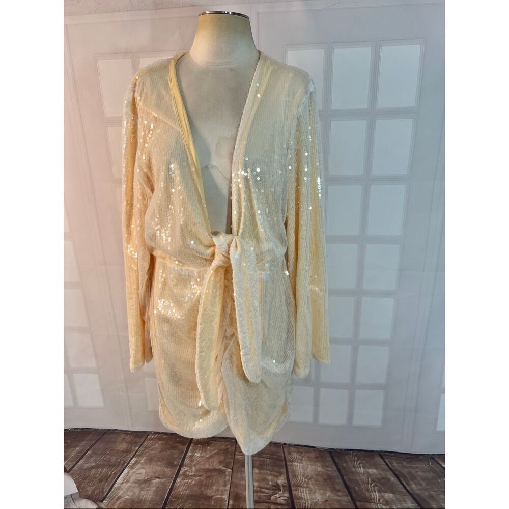 Boohoo Peach Long Bell Sleeves Tie Front Sequin Plunge Ruched Mini Dress Size 16